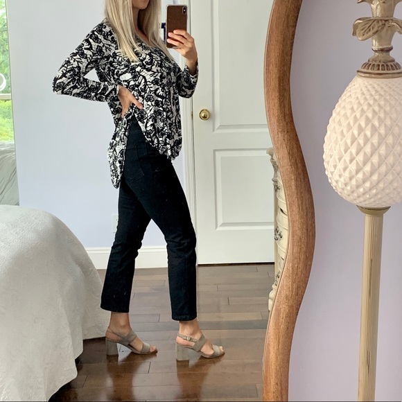 3 FOR $35 - Aritzia Wilfred Side Split Long Sleeve - Picture 2 of 8